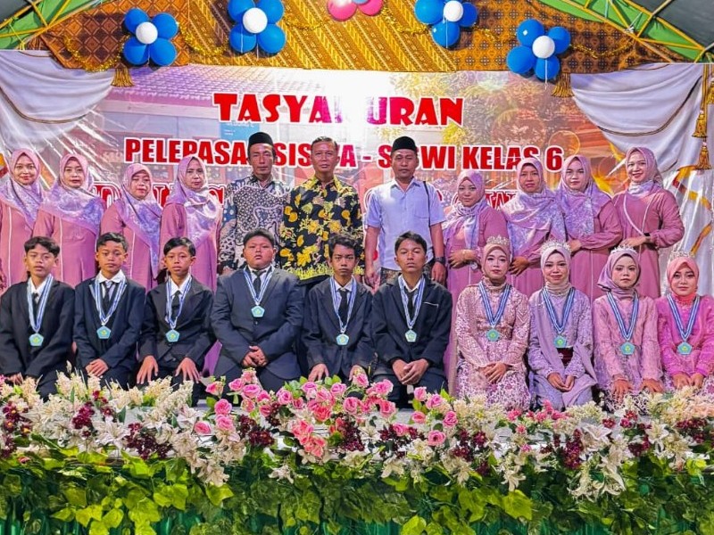 Pisah Kenang Siswa-Siswi SDN 4 Selowogo Tahun Pelajaran 2024/2025